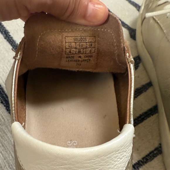 Soludos Classic Ibiza Sneaker Platinum - Picture 5 of 6